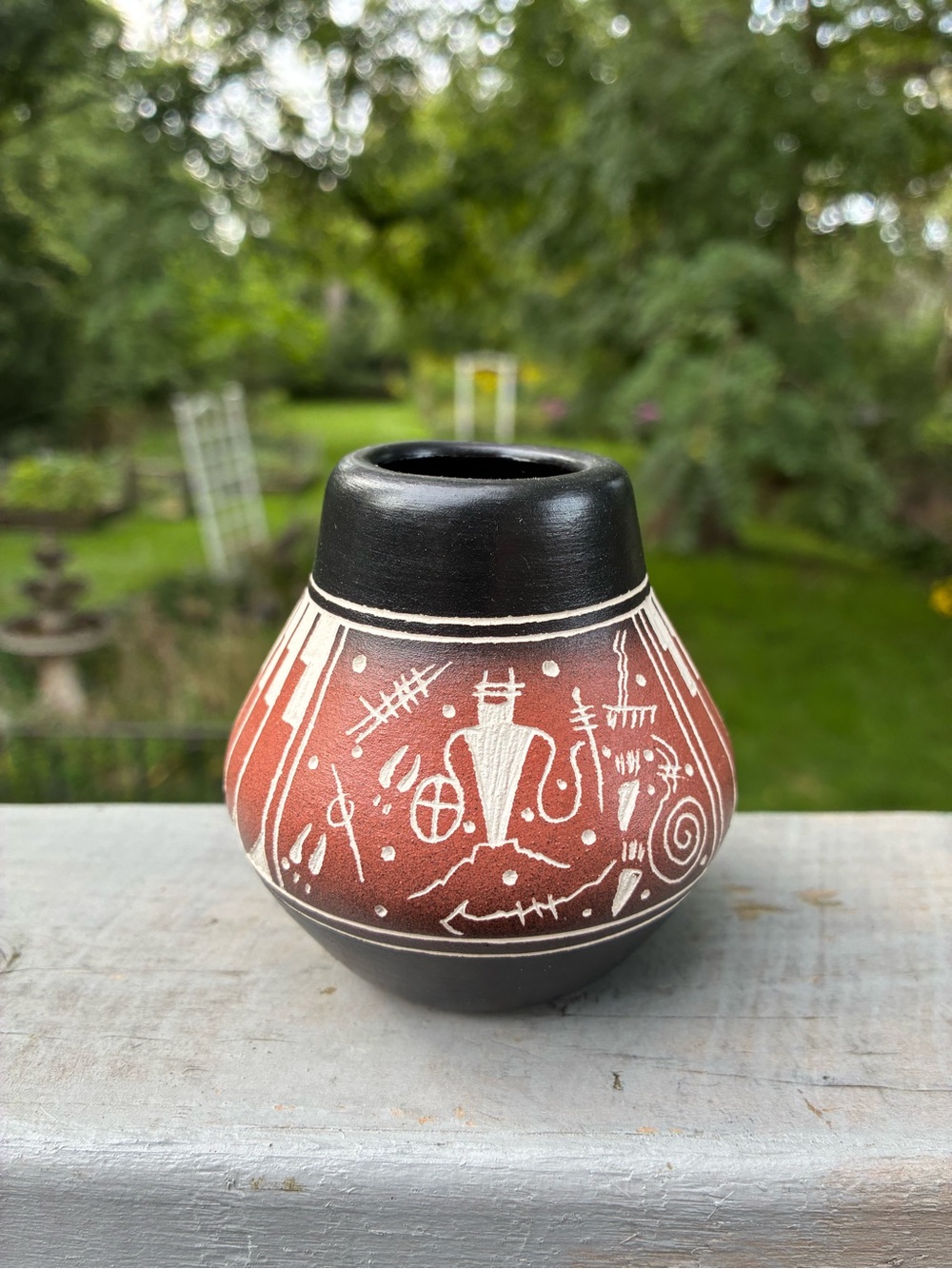 Handcrafted Navajo Pottery Art Vase Signed